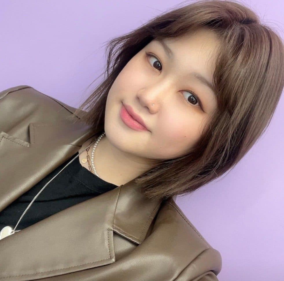 준오헤어 서면부전점 제니 수석실장의 검은 단발과 앞머리 스타일 예시