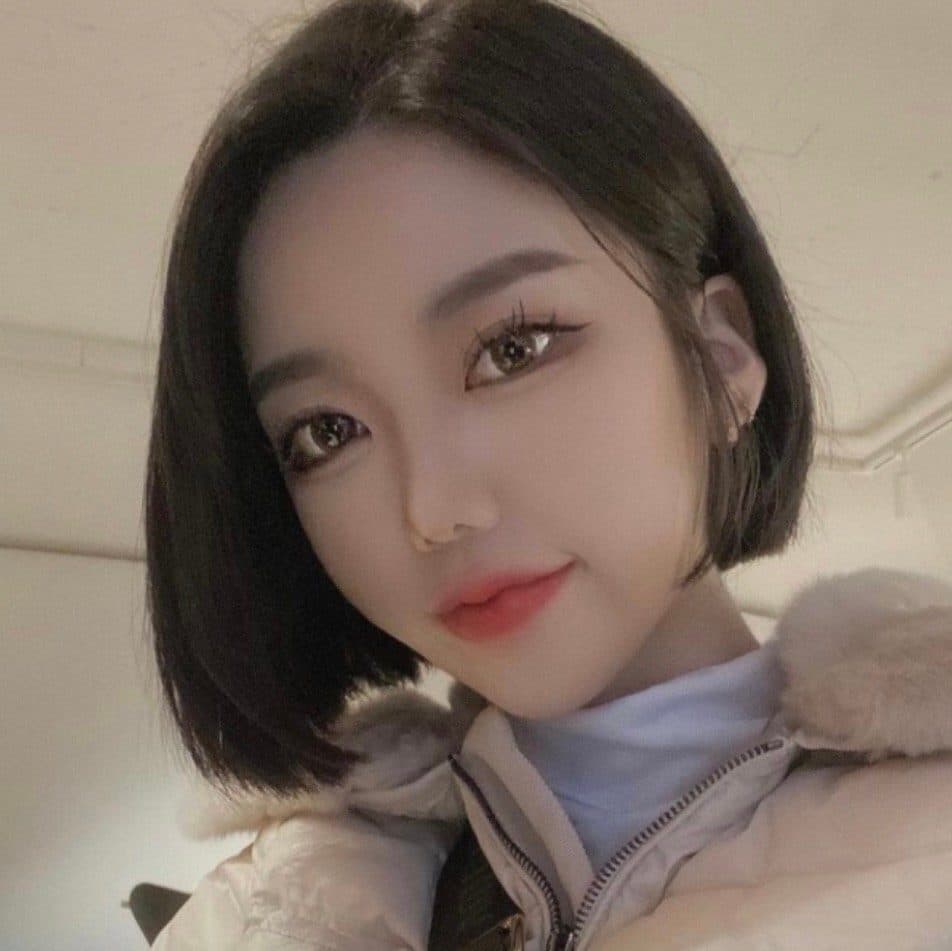 준오헤어 서면부전점 제니 수석실장의 갈색 단발 스타일 예시
