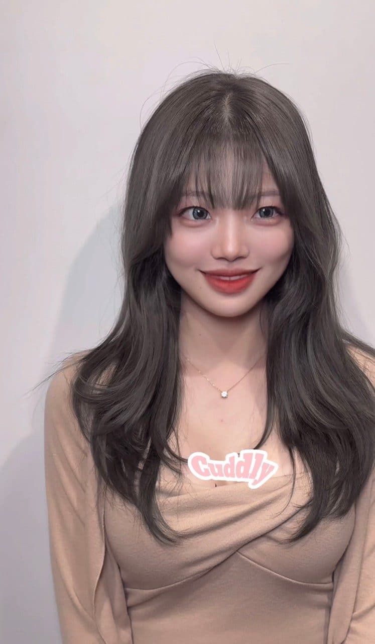 준오헤어 서면부전점 소연 디자이너가 시술한 갈색 긴 기장 웨이브 스타일 예시